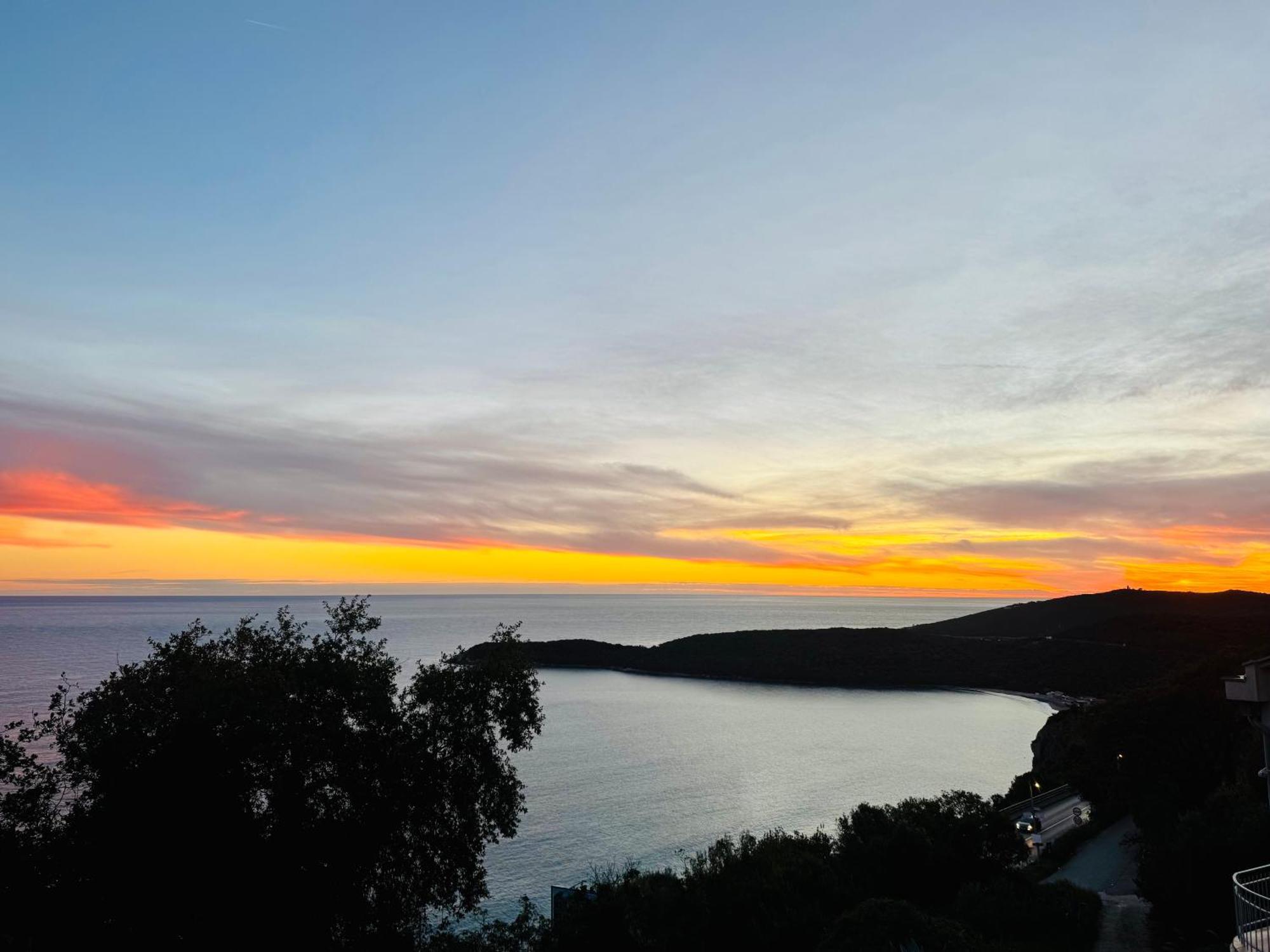 Budva Felix Suites 외부 사진