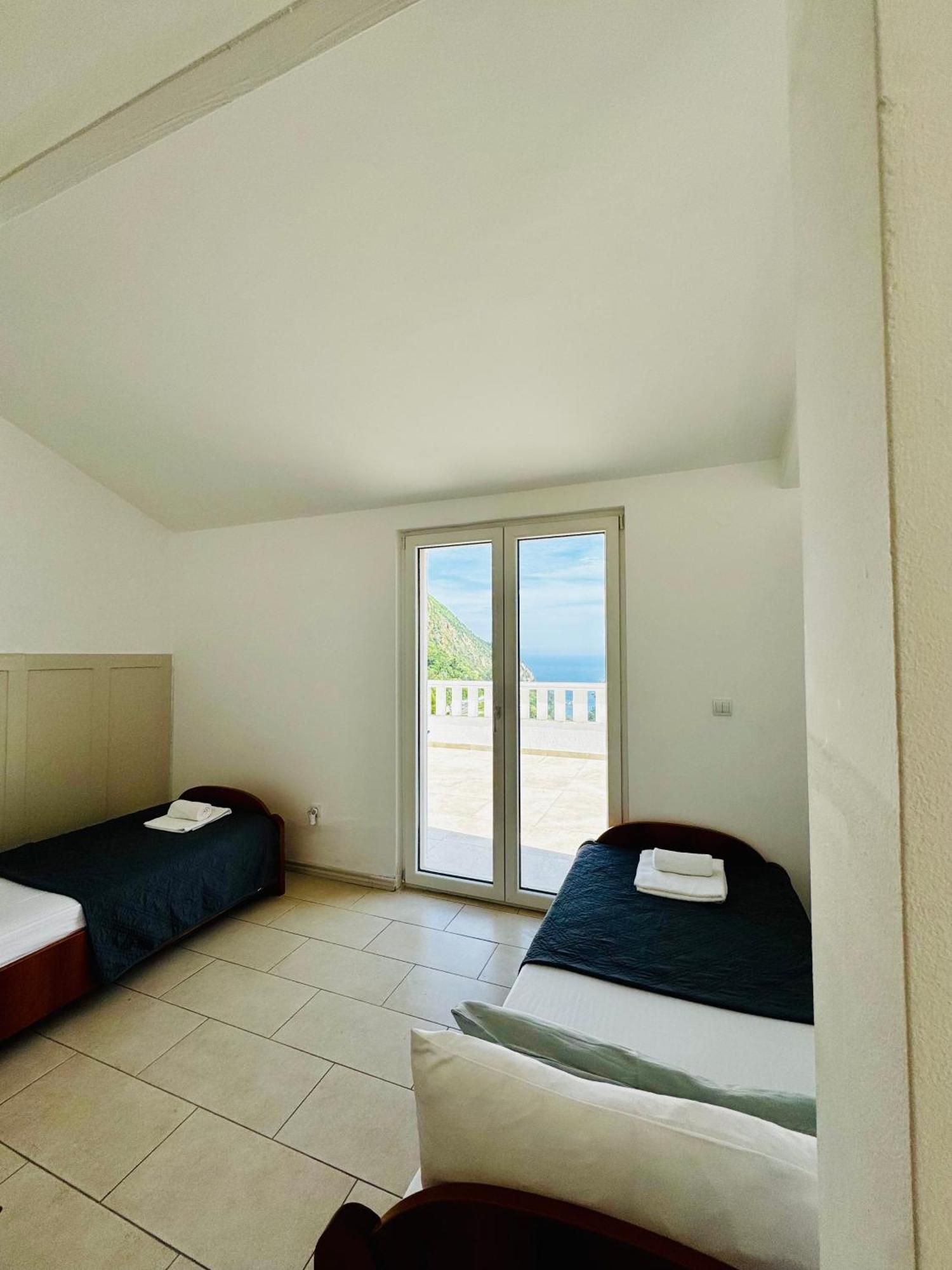 Budva Felix Suites 외부 사진